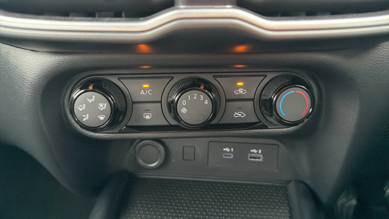 Nissan Juke 1.0 DiG-T Acenta Premium 5dr Petrol Hatchback